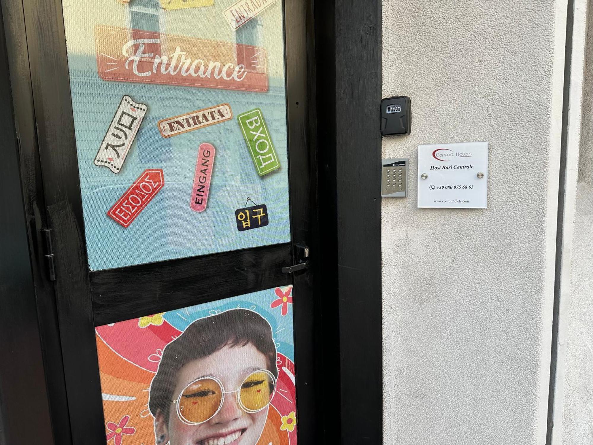 Cconforthotels Host Bari Centrale Exterior photo