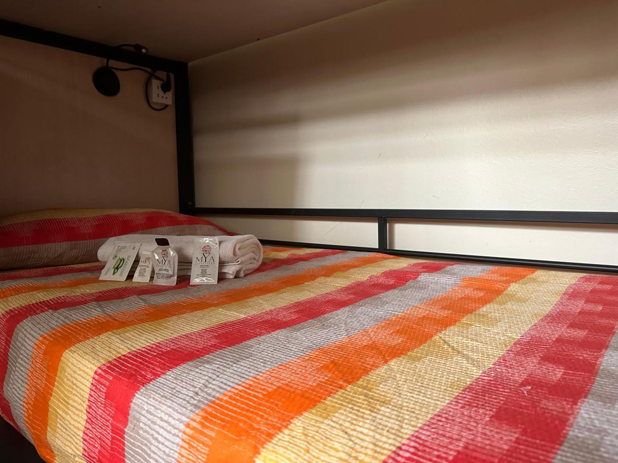 Cconforthotels Host Bari Centrale Exterior photo